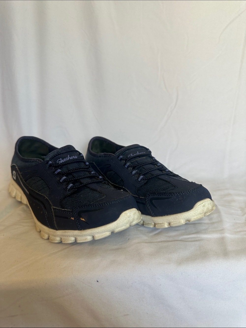 Skechers Women’s Navy and White Casual Walking Sneakers
